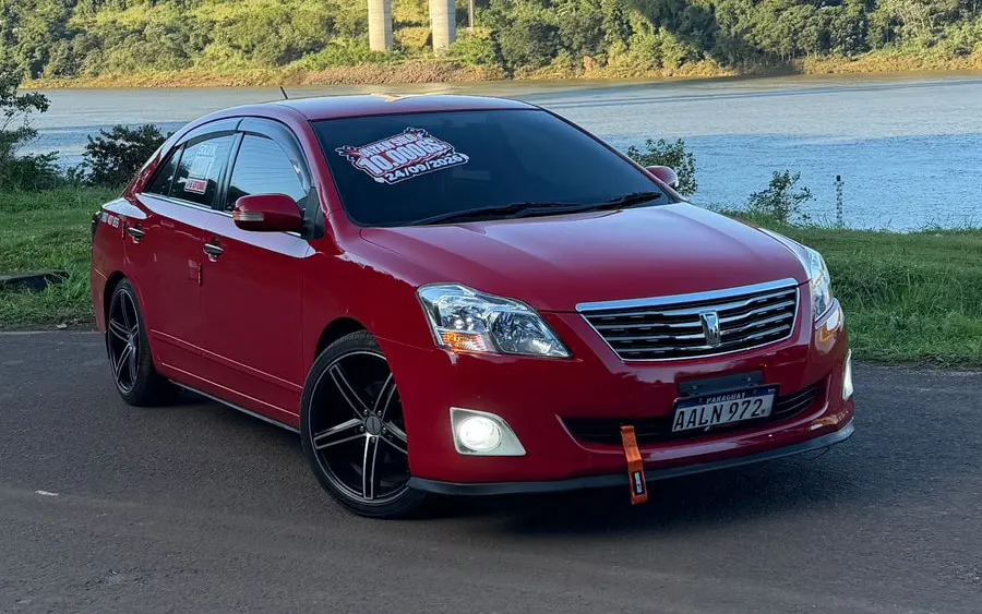 Toyota Premio 2009 roja Super Equipada de frente, el auto que se sortea